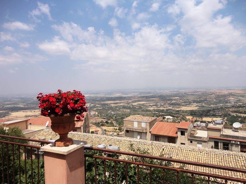 Albergo Villa Nobile Chiaramonte Gulfi Exterior photo