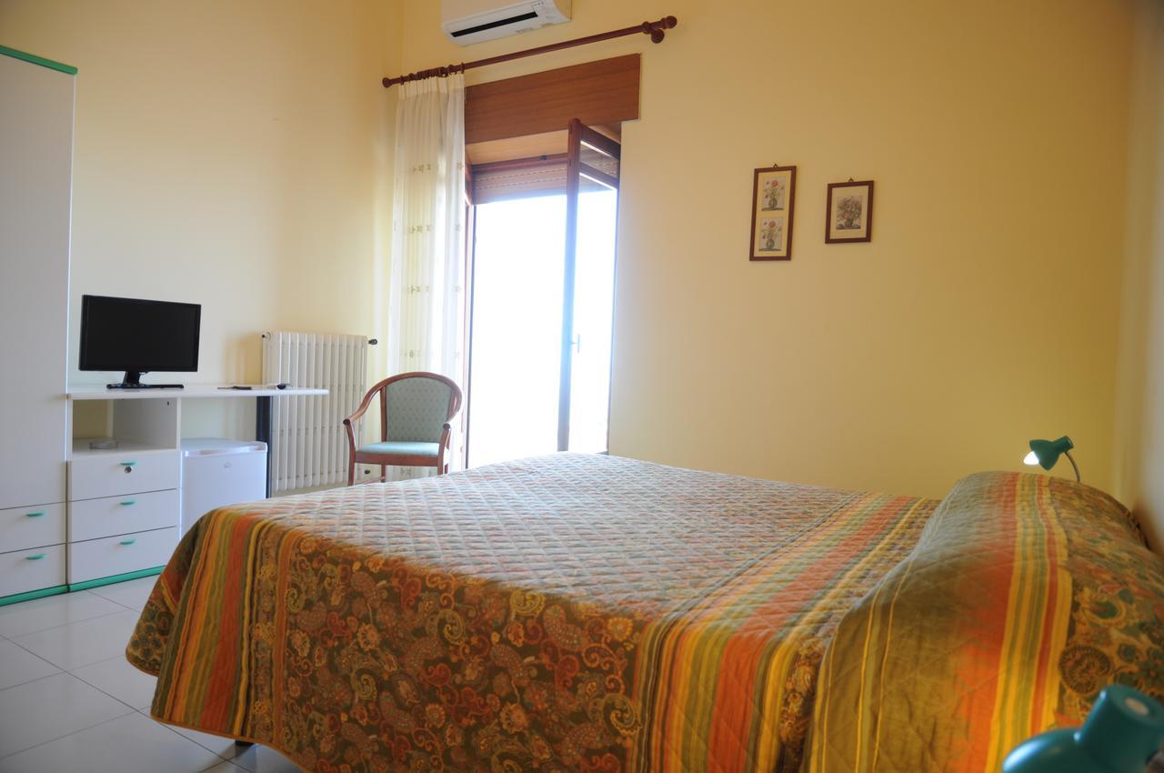 Albergo Villa Nobile Chiaramonte Gulfi Exterior photo