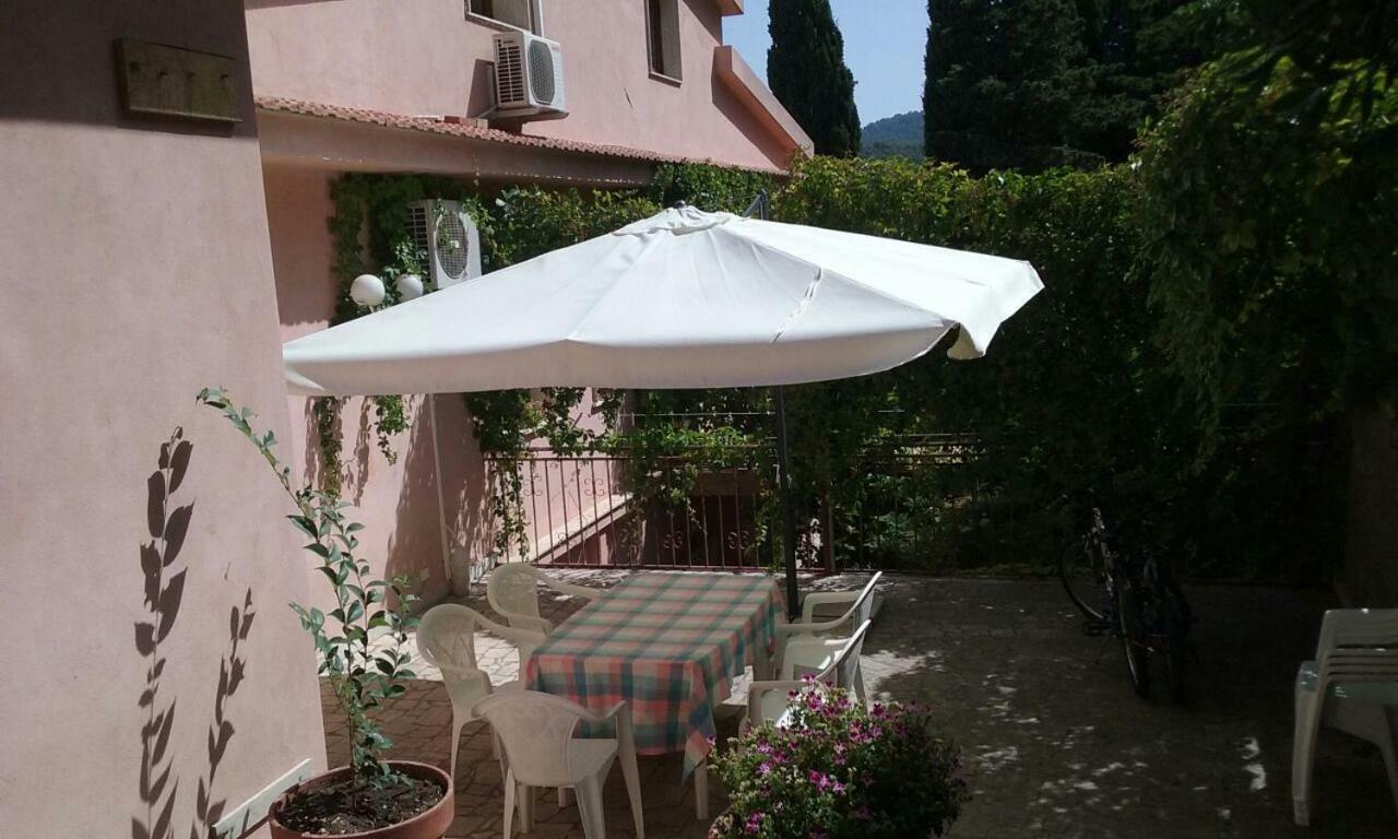 Albergo Villa Nobile Chiaramonte Gulfi Exterior photo